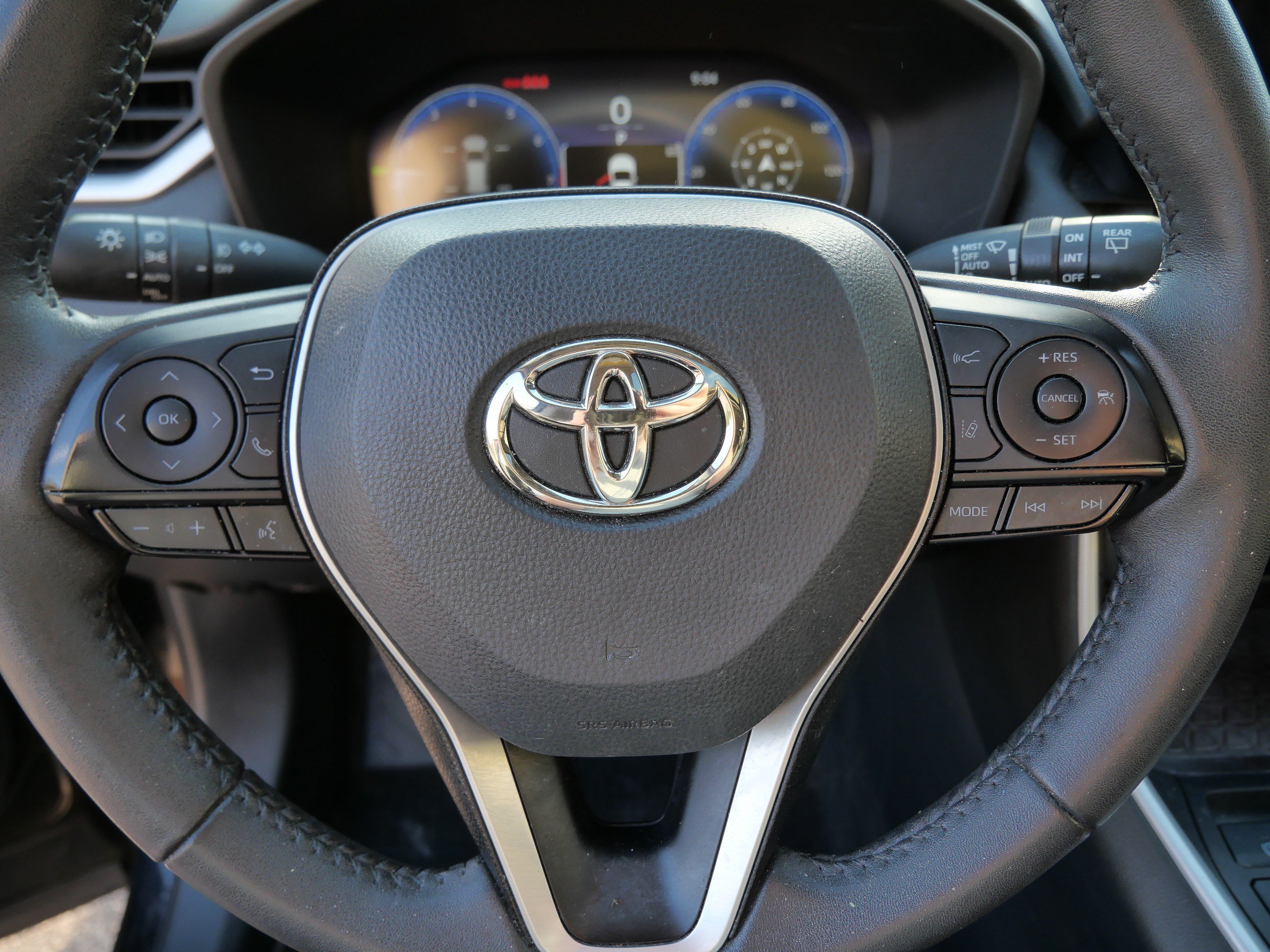 Certified 2023 Toyota RAV4 Limited w/ Limited Grade Weather Package AWD/4WD image 26