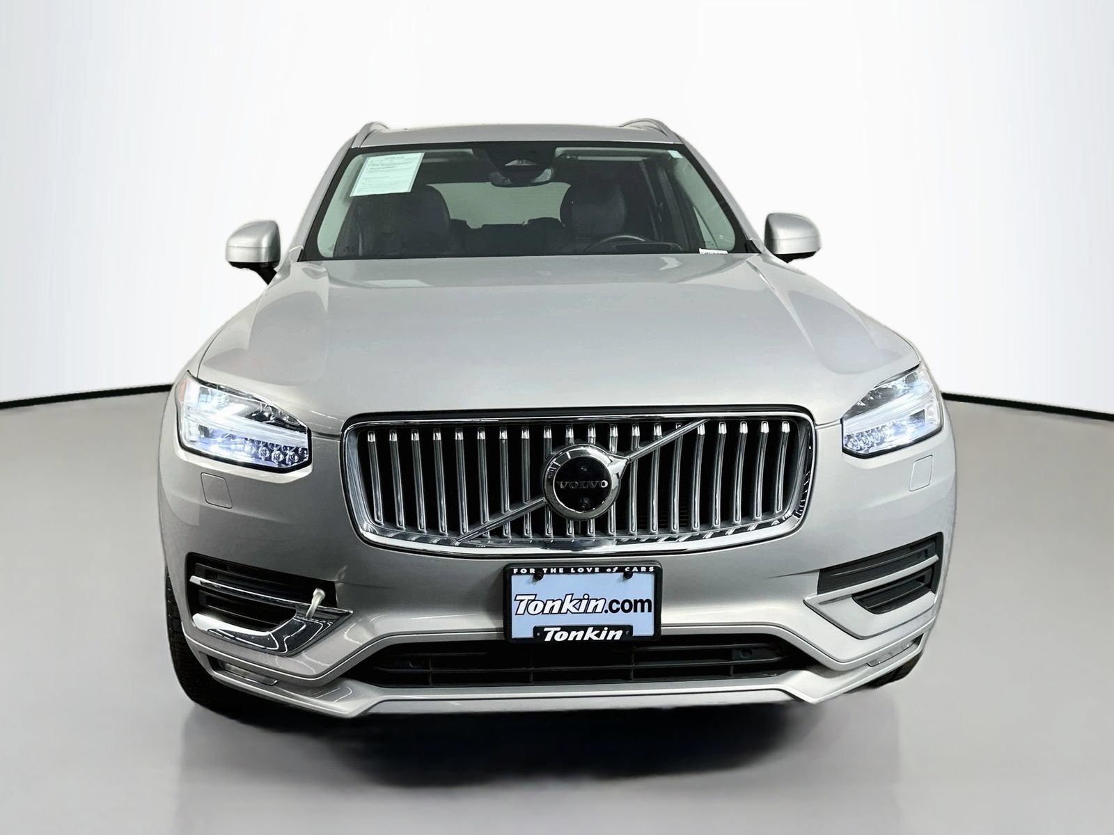 Used 2023 Volvo XC90 B6 Ultimate w/ Protection Package Premier AWD/4WD image 2