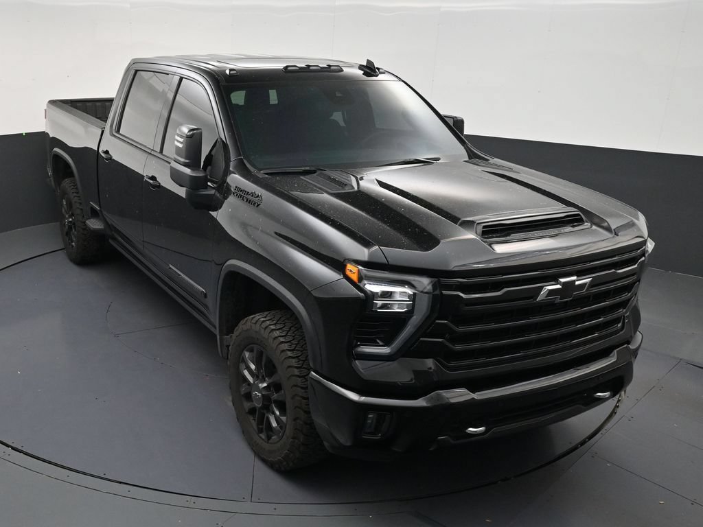 Used 2025 Chevrolet Silverado 2500 High Country w/ High Country Premium Package AWD/4WD image 18