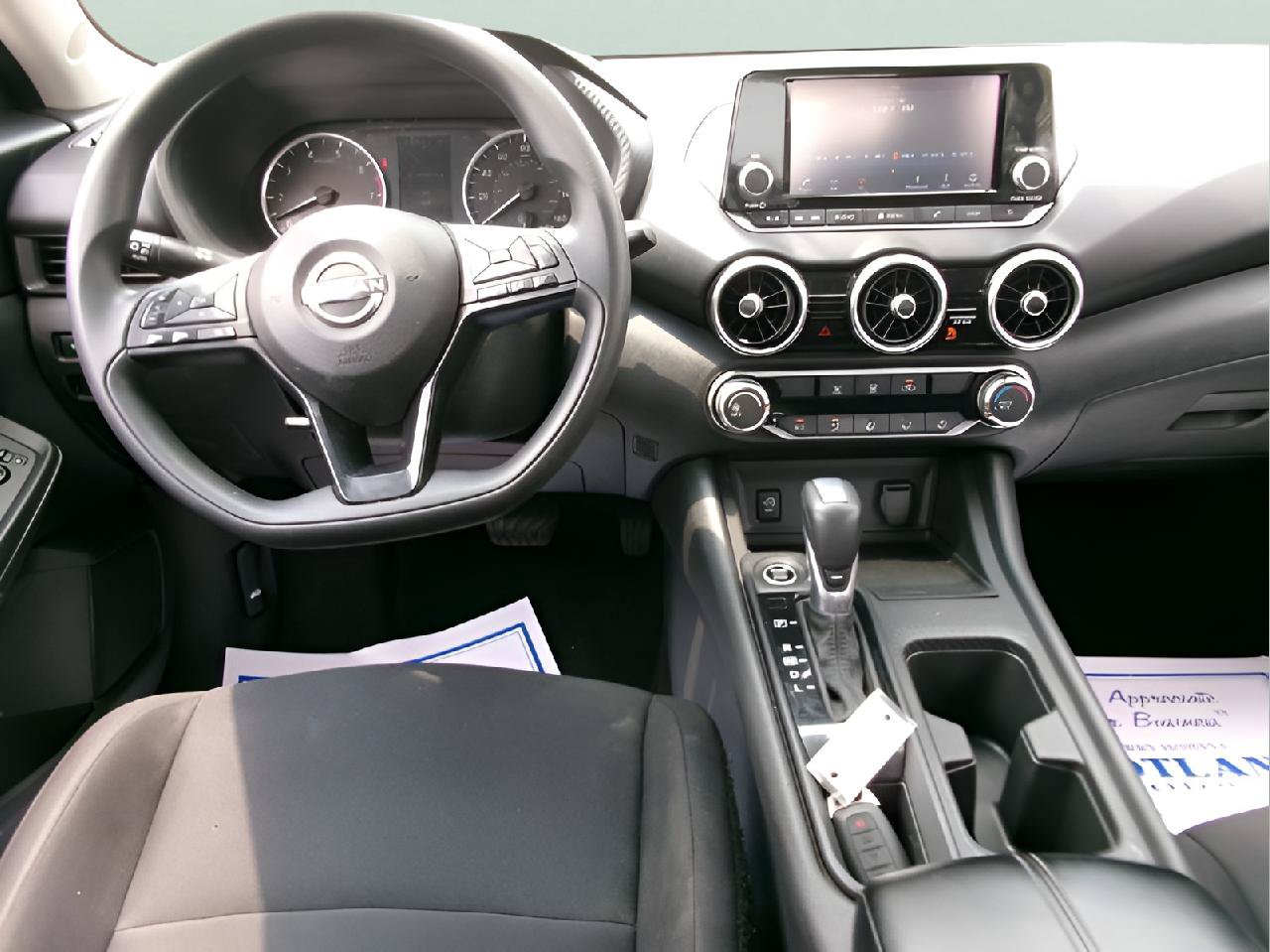 Used 2025 Nissan Sentra S FWD image 11