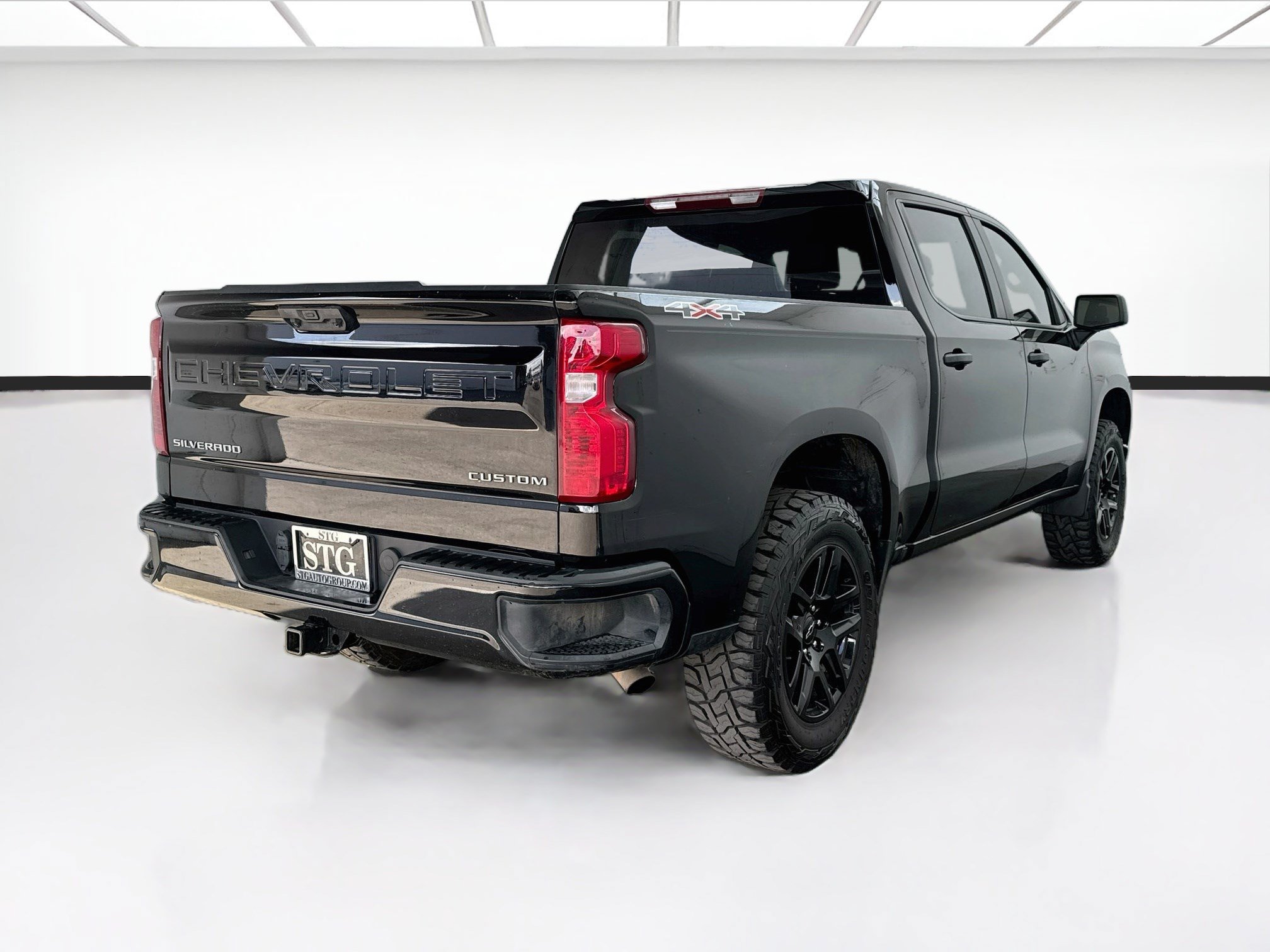Used 2024 Chevrolet Silverado 1500 Custom AWD/4WD image 4