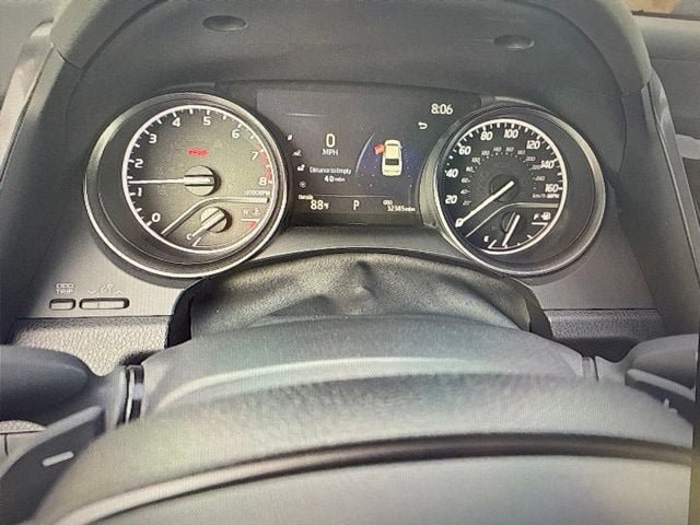 Used 2023 Toyota Camry SE AWD/4WD image 5