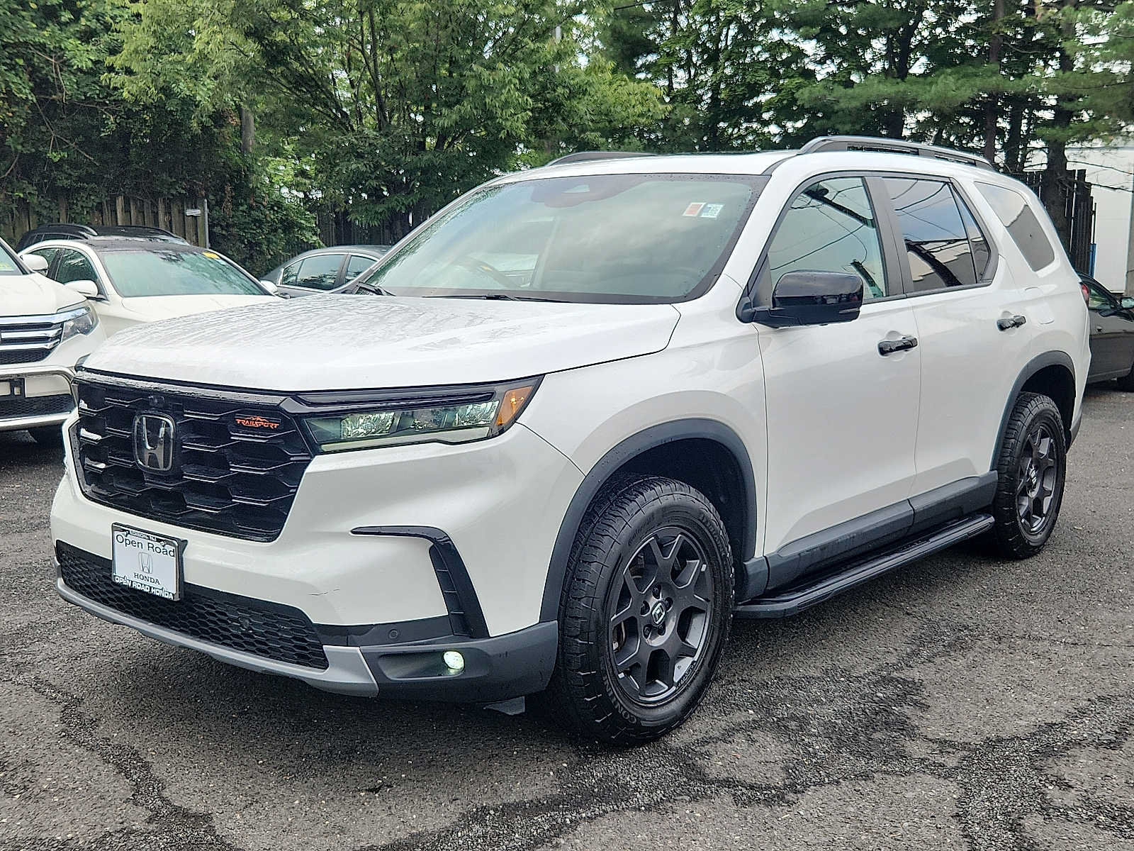Certified 2023 Honda Pilot TrailSport image 3
