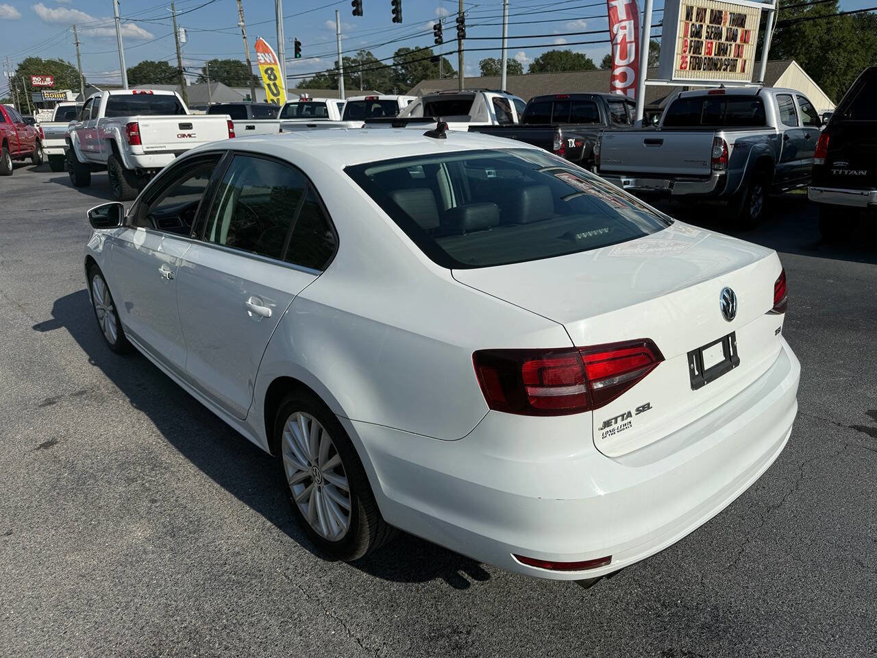 Used 2016 Volkswagen Jetta SEL FWD image 6