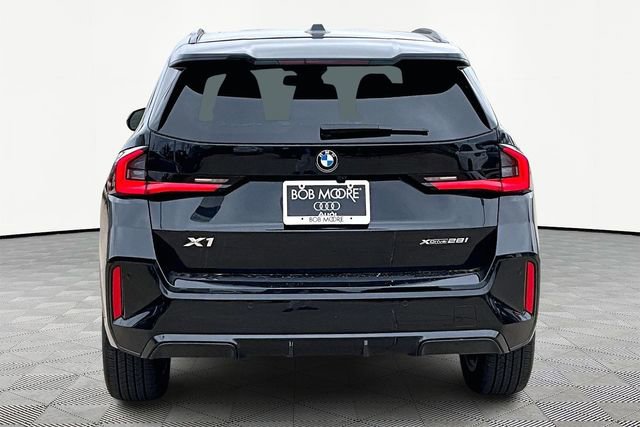 Used 2025 BMW X1 xDrive28i w/ M Sport Package AWD/4WD image 4