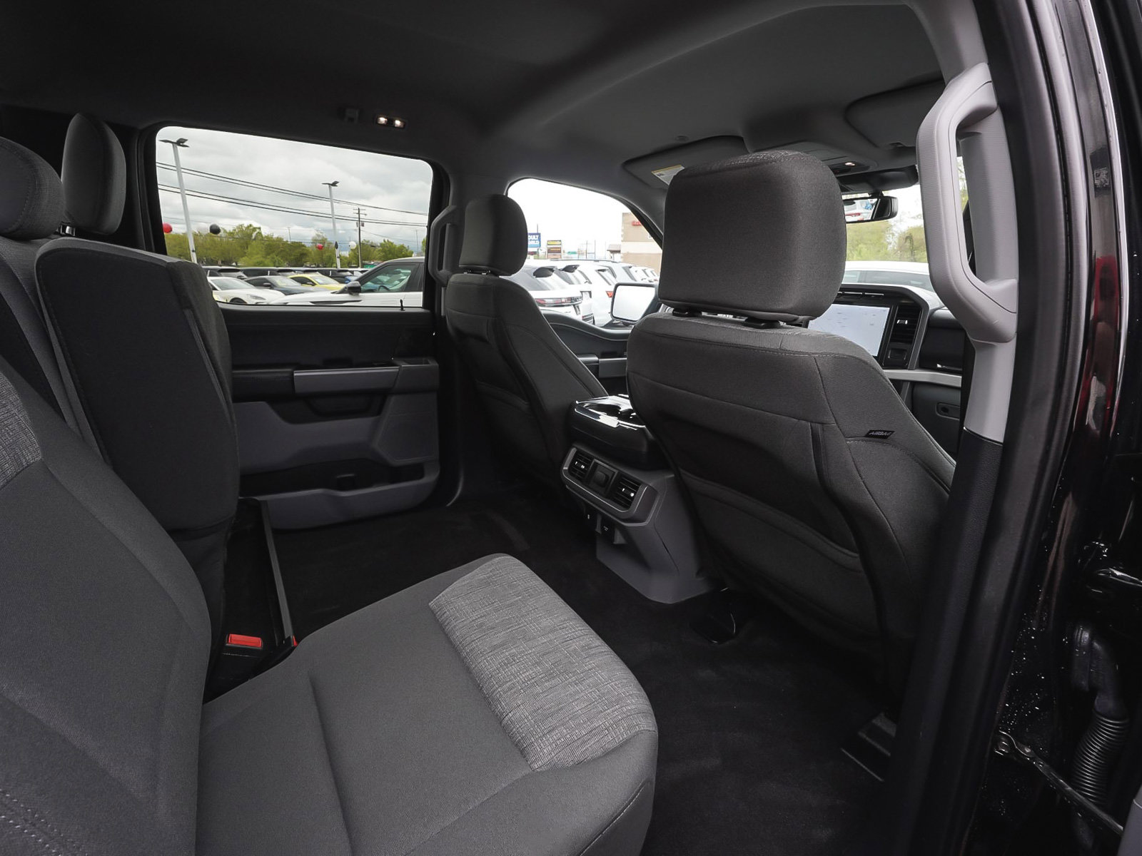 Used 2023 Ford F150 Lightning XLT AWD/4WD image 38
