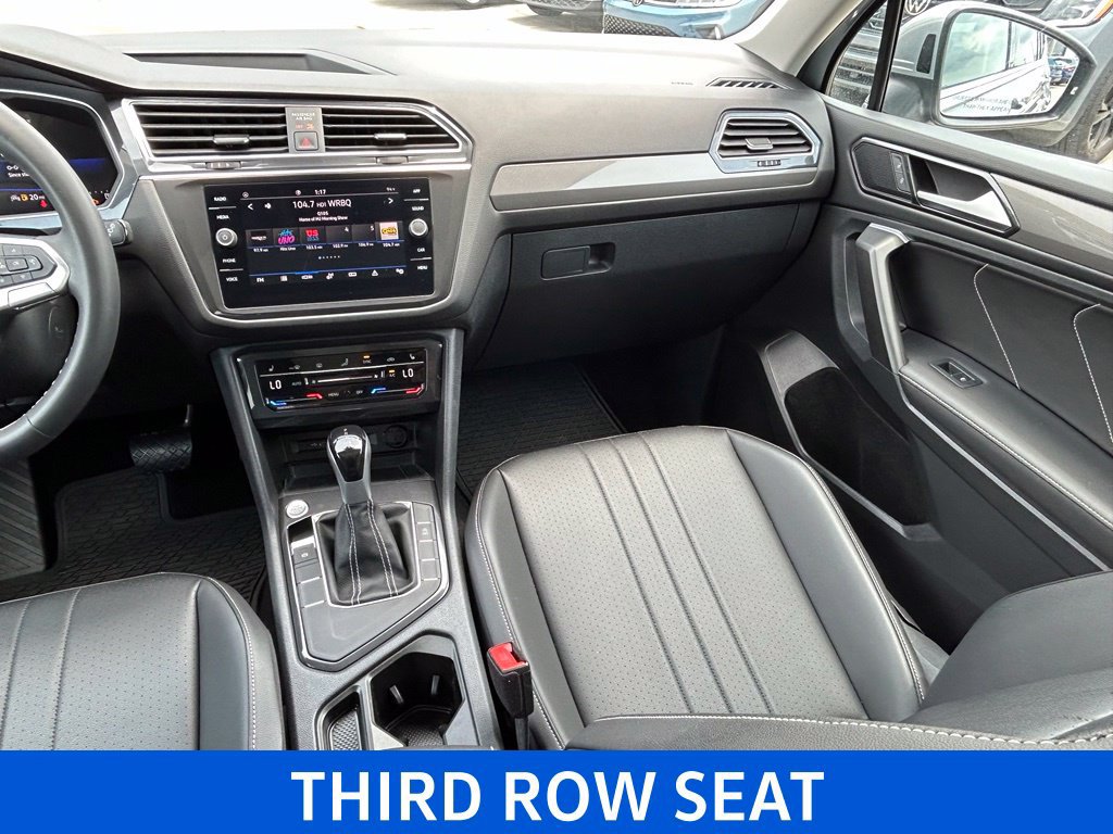 Certified 2023 Volkswagen Tiguan SE w/ Panoramic Sunroof Package FWD image 14