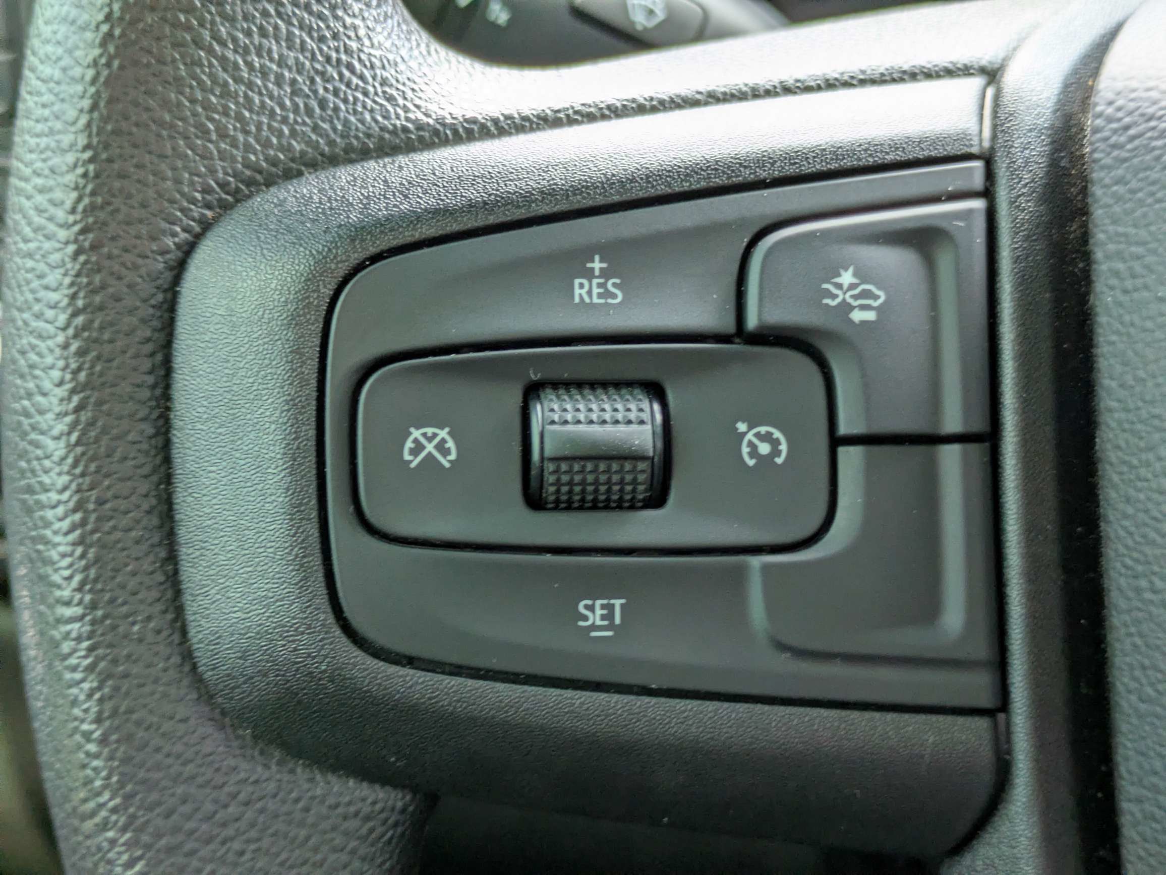 Used 2024 GMC Sierra 1500 Pro w/ Pro Value Package AWD/4WD image 14