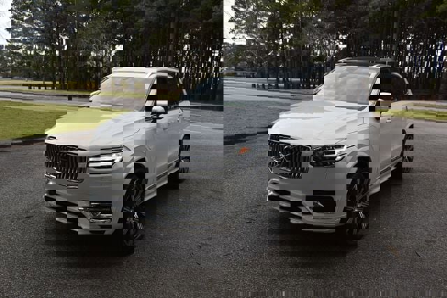 New 2024 Volvo XC90 T8 Plus w/ Protection Package Premier image 7