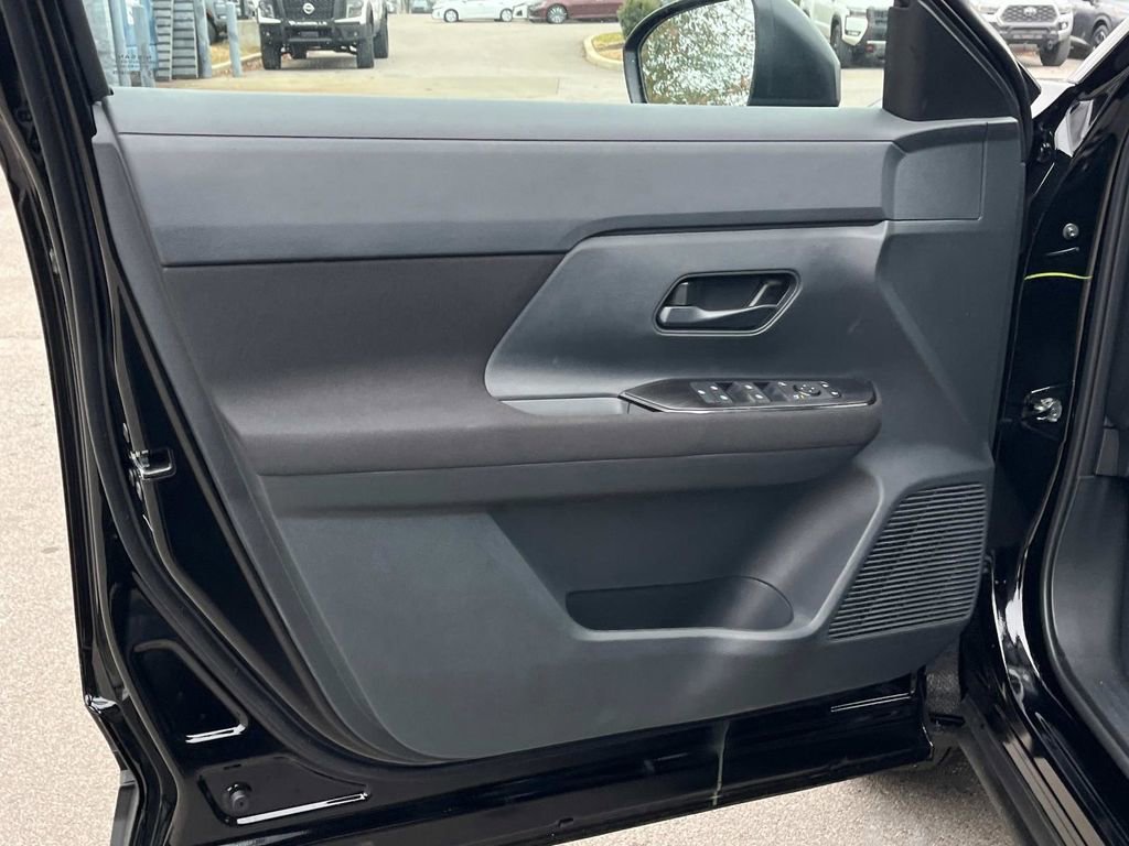 New 2026 Nissan Kicks S image 21