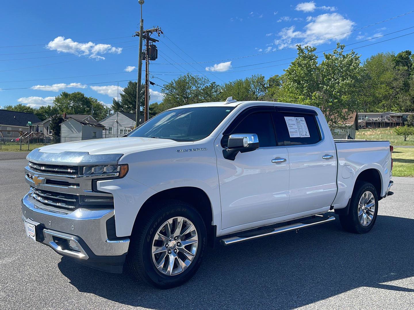 Used 2019 Chevrolet Silverado 1500 LTZ w/ LTZ Premium Package AWD/4WD image 3