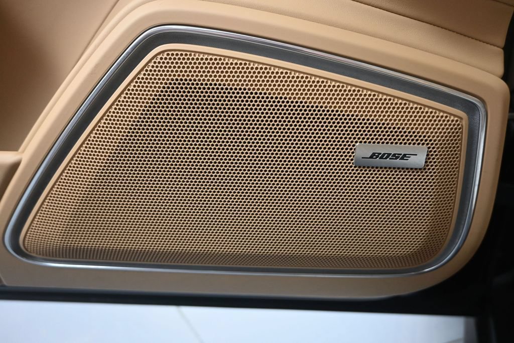 Used 2023 Porsche Panamera 4S w/ Premium Package AWD/4WD image 11