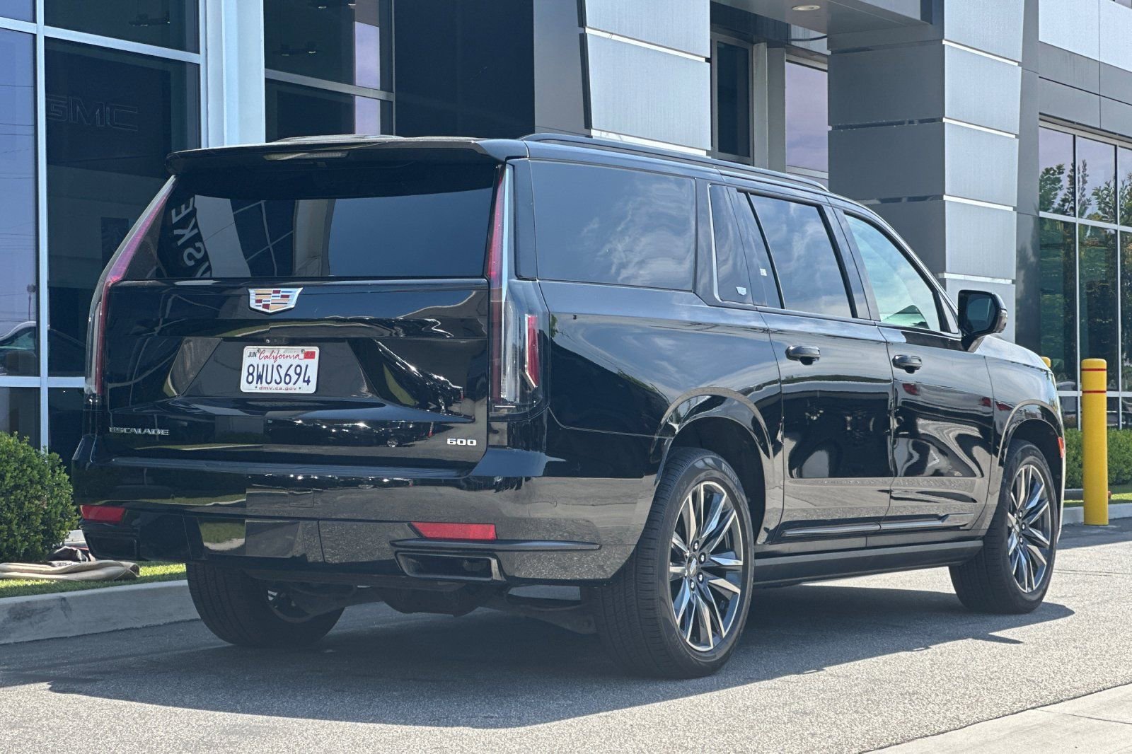 Used 2021 Cadillac Escalade ESV Sport Platinum AWD/4WD image 4