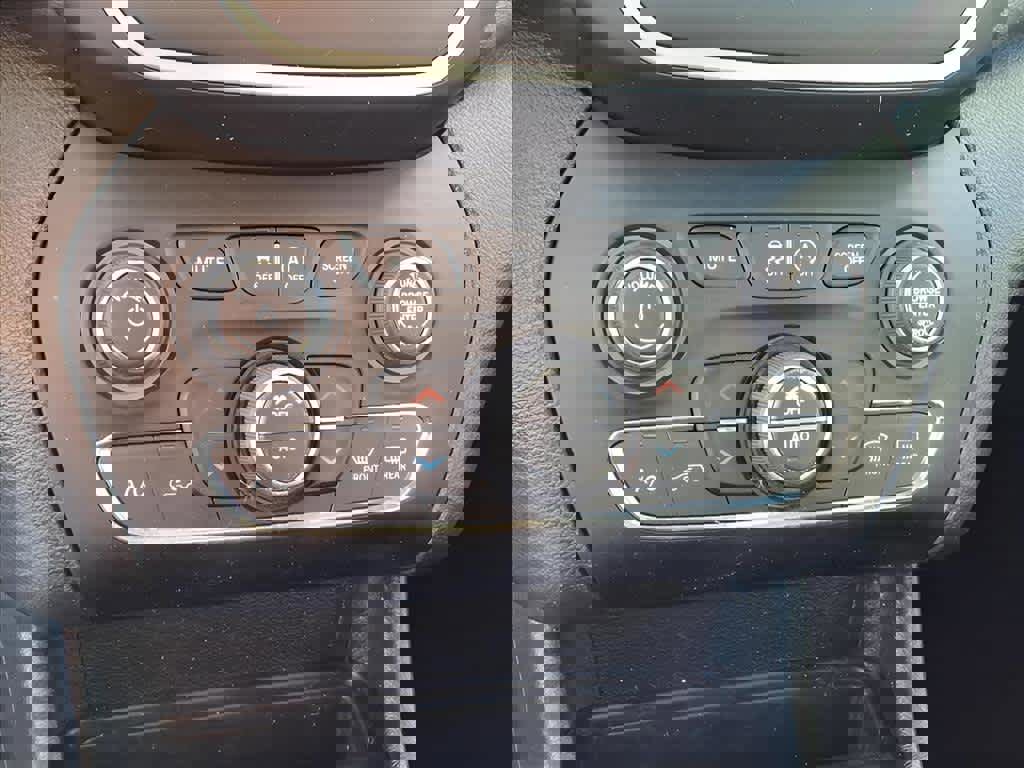 Used 2022 Jeep Cherokee Latitude Lux image 19