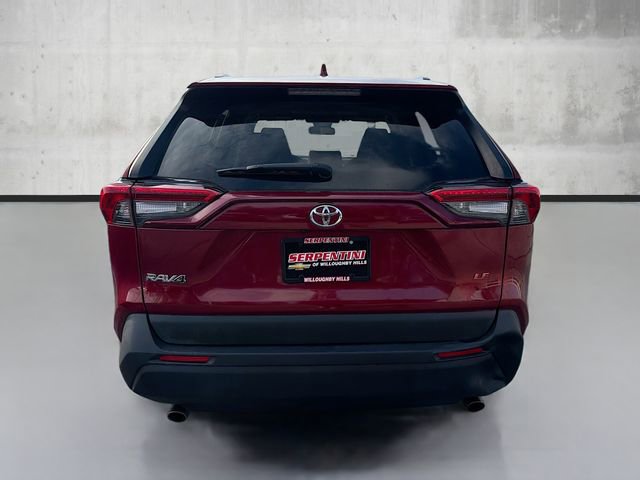 Used 2019 Toyota RAV4 LE image 6