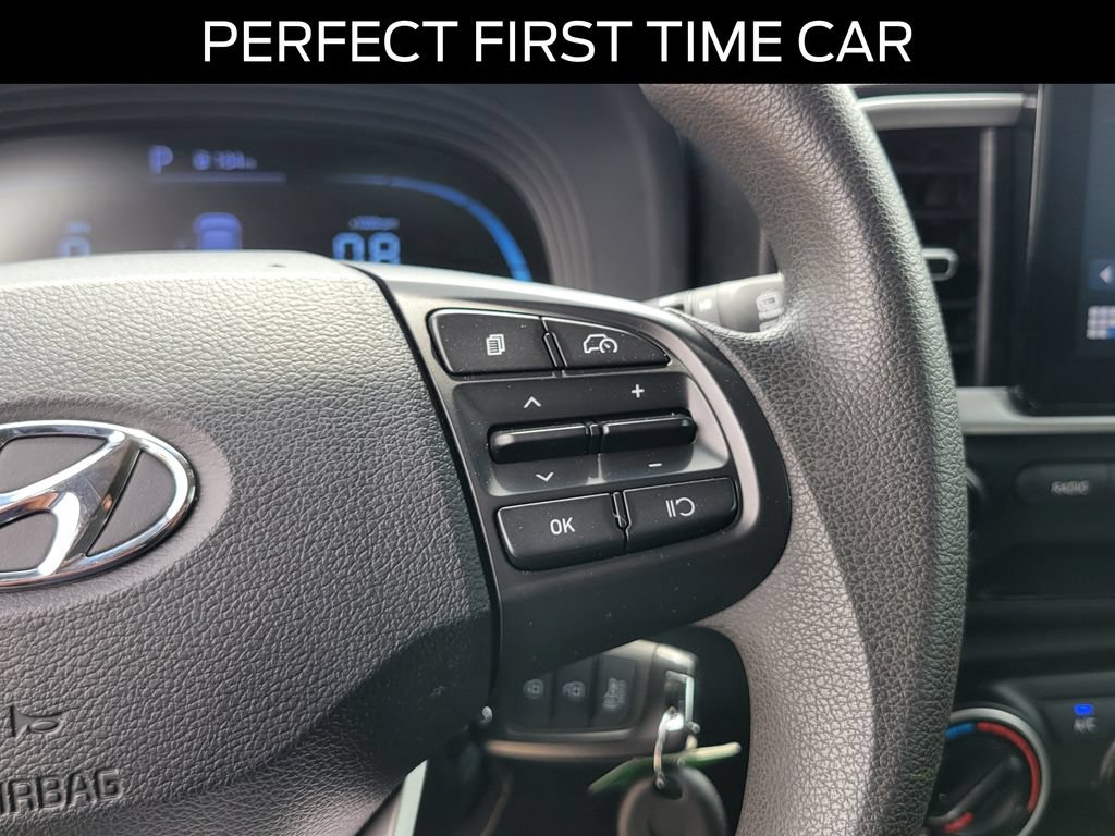 Used 2023 Hyundai Venue SE FWD image 21