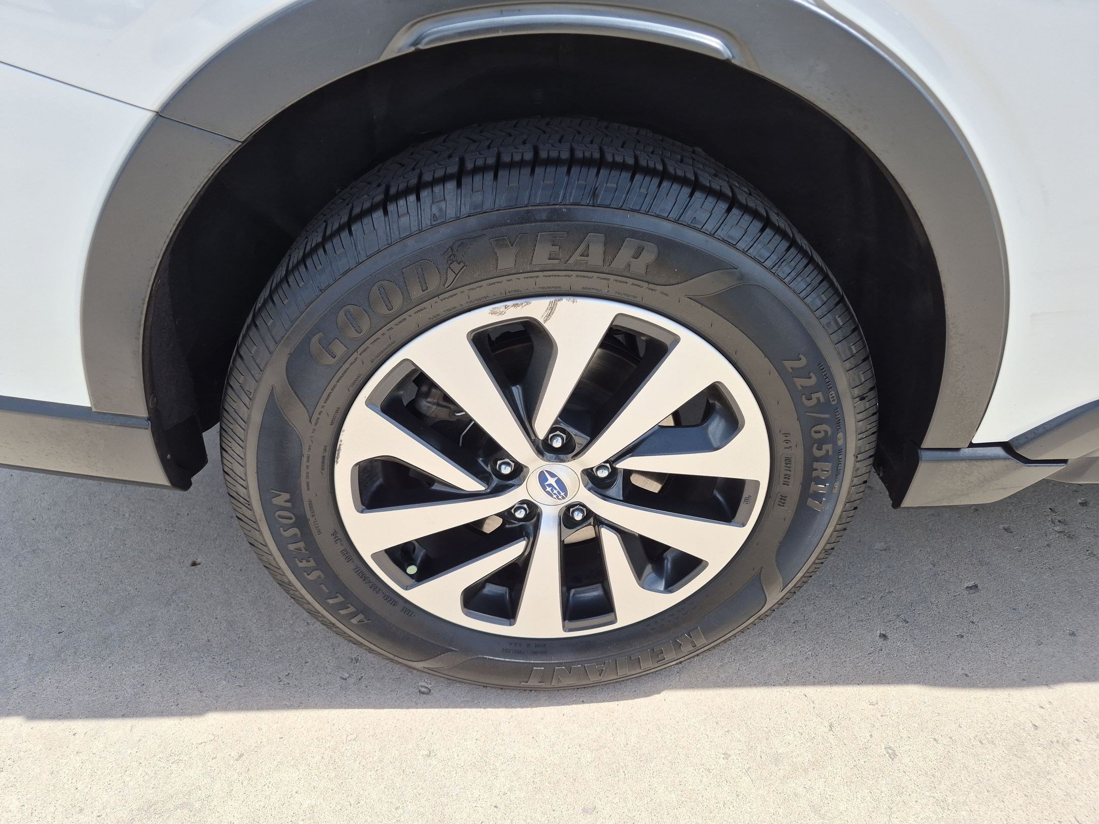 Used 2021 Subaru Outback Premium AWD/4WD image 12