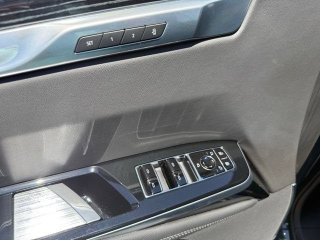 Used 2025 Cadillac Escalade Sport w/ LPO, Floor Liner Package AWD/4WD image 13