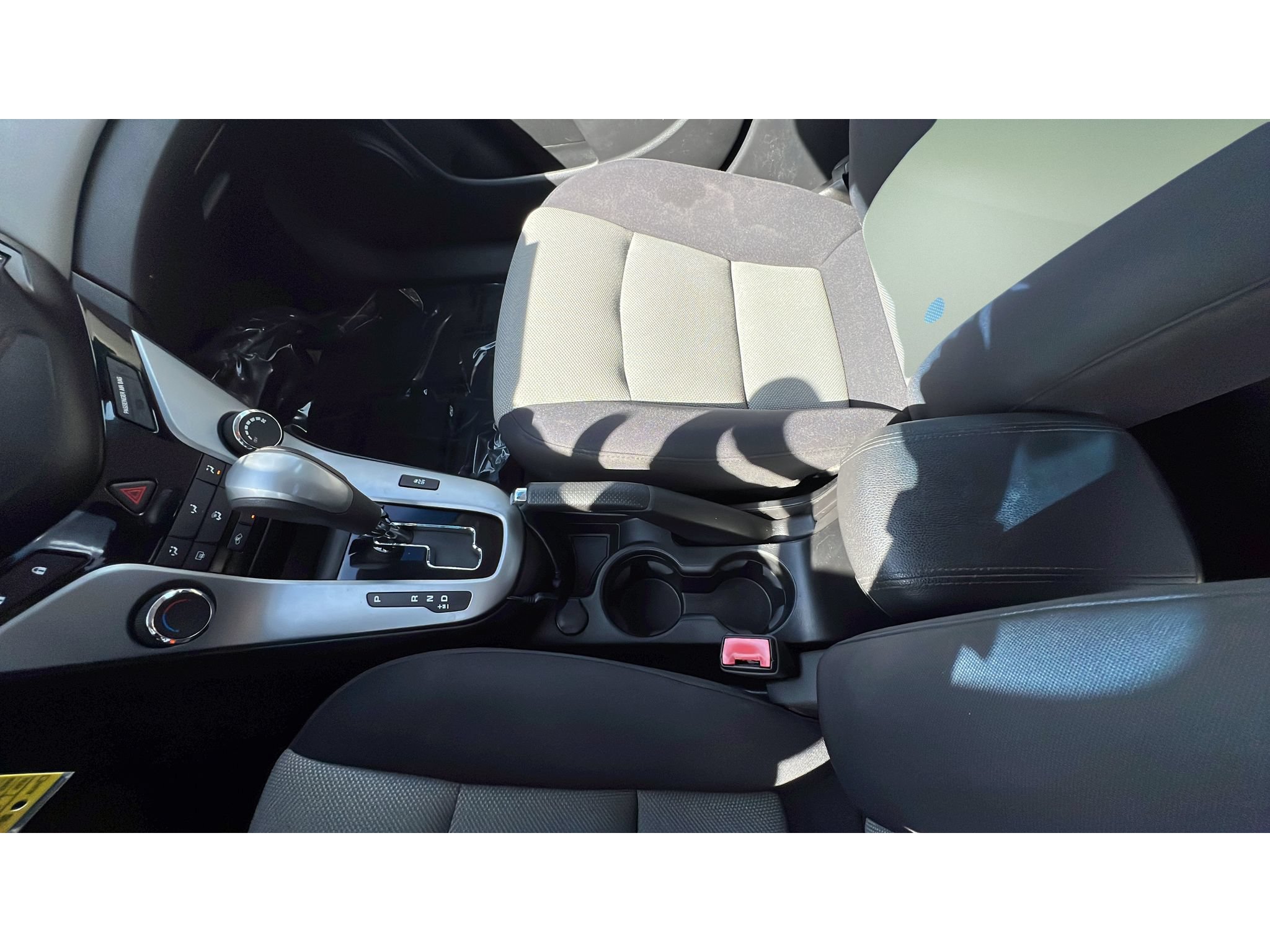 Used 2013 Chevrolet Cruze LS FWD image 19