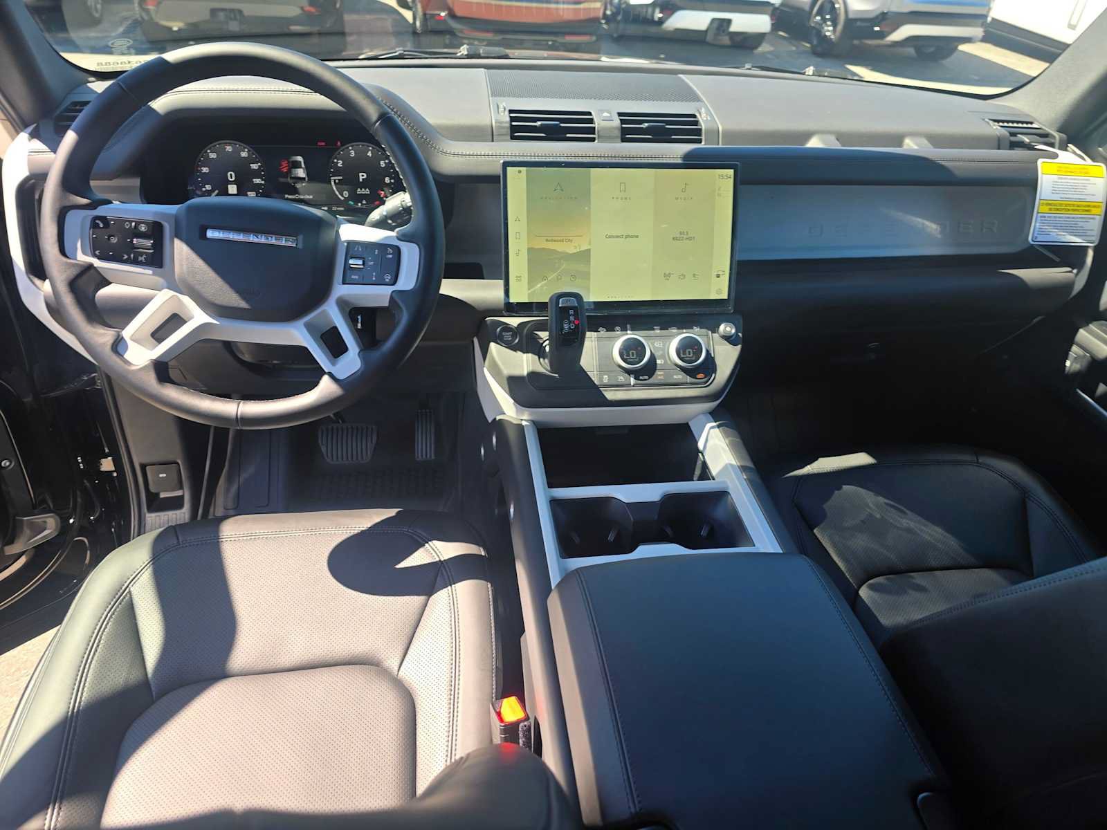 New 2026 Land Rover Defender 110 X-Dynamic SE AWD/4WD image 19