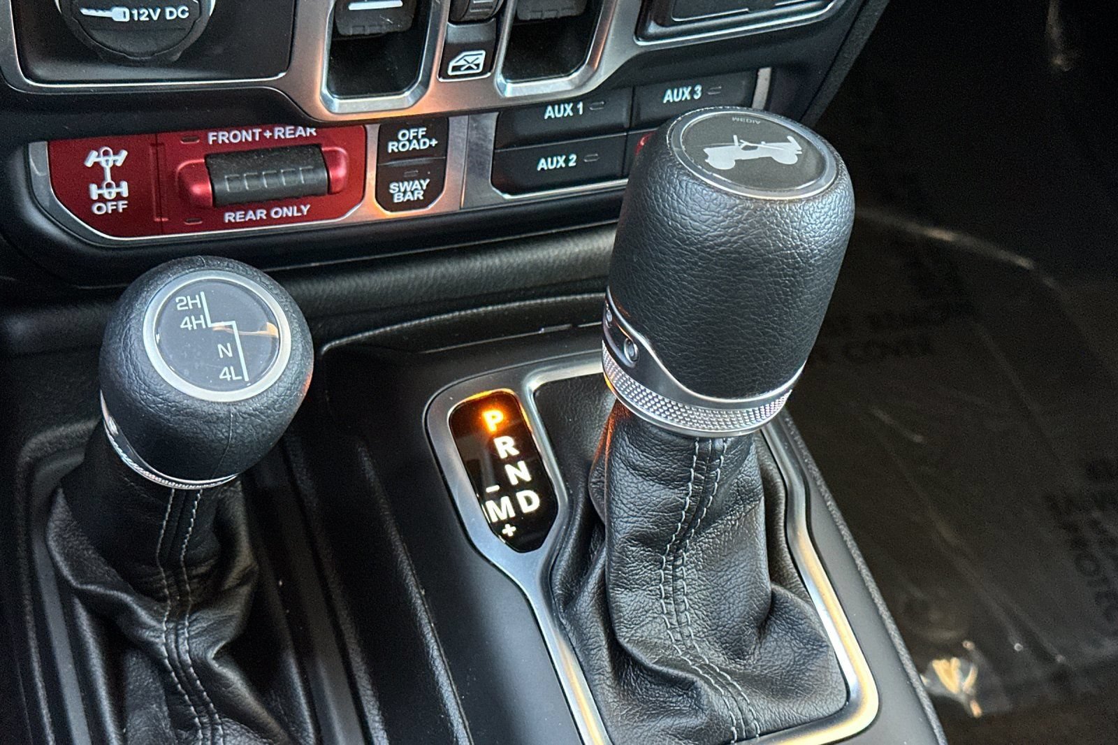 Used 2025 Jeep Wrangler Unlimited Rubicon AWD/4WD image 21