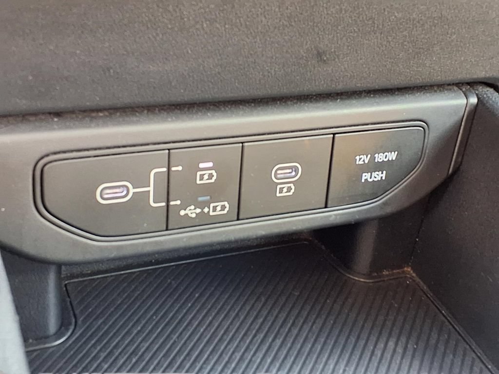 Used 2025 Kia K4 FWD image 9