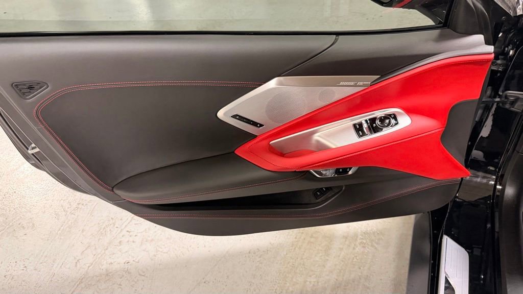 Used 2021 Chevrolet Corvette Stingray Premium Cpe w/ Z51 Performance Package image 29