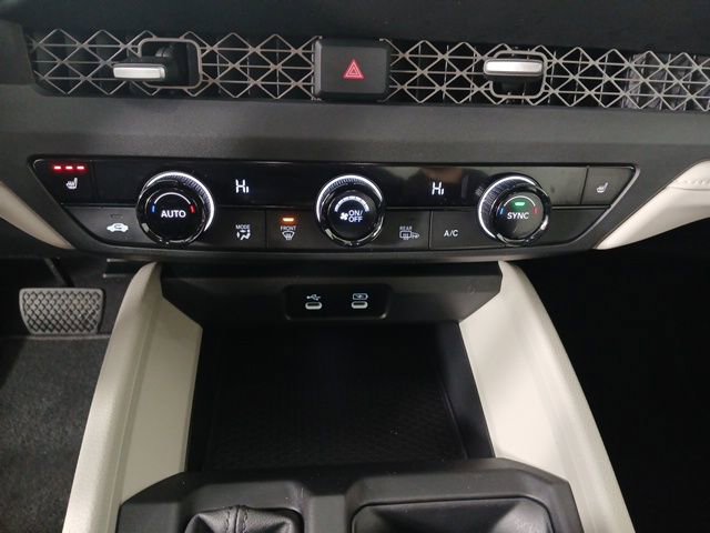 Certified 2025 Honda Accord SE image 19