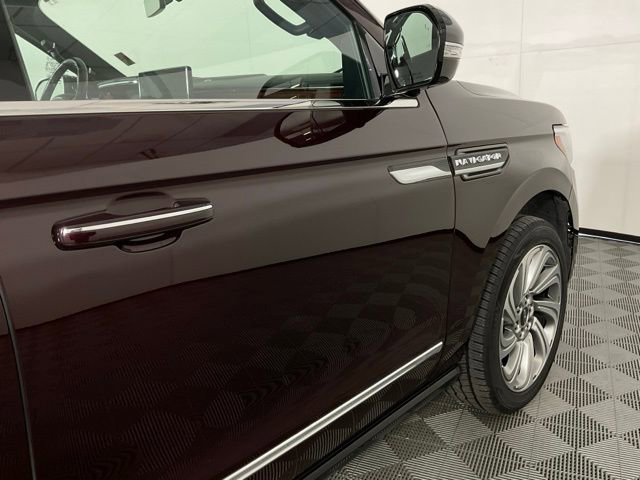 Used 2023 Lincoln Navigator L Reserve image 8