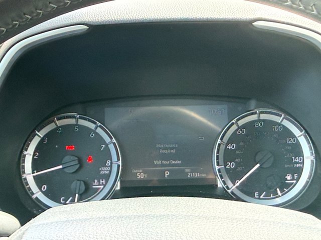 Used 2023 Toyota Highlander XLE AWD/4WD image 34