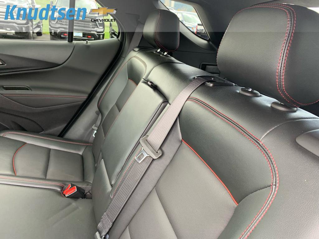 Used 2024 Chevrolet Equinox RS w/ RS Leather Package AWD/4WD image 17