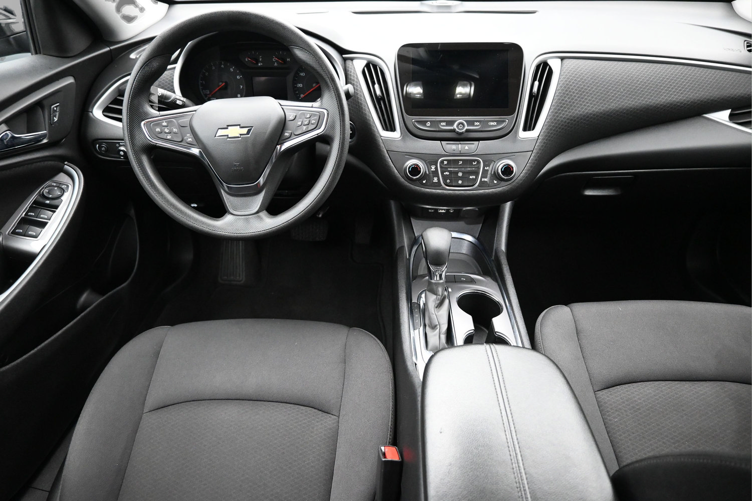 Used 2024 Chevrolet Malibu LT FWD image 8