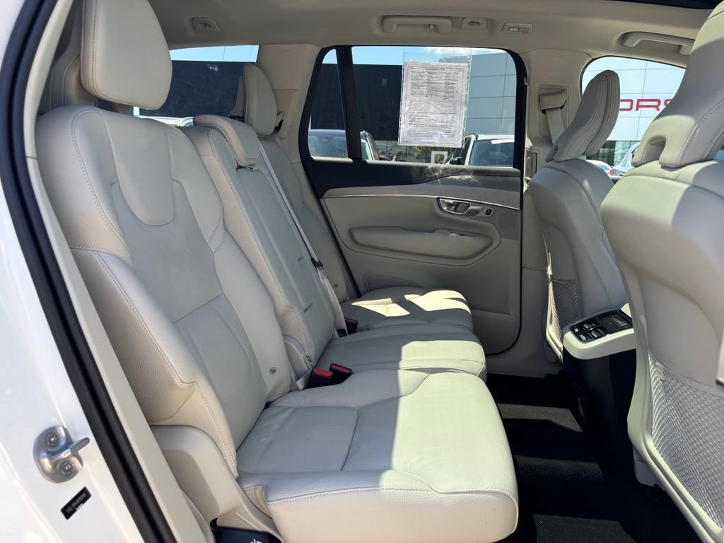 Used 2024 Volvo XC90 B5 Core w/ Climate Package AWD/4WD image 24