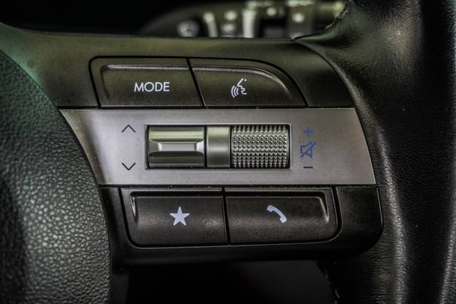 Used 2024 Hyundai Kona SEL AWD/4WD image 31