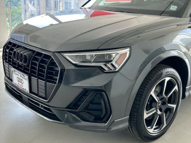 Certified 2025 Audi Q3 2.0T Premium Plus w/ Premium Plus Package image 7