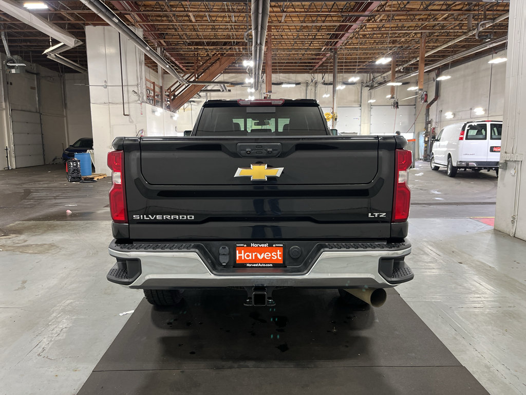 Certified 2022 Chevrolet Silverado 2500 LTZ w/ LTZ Convenience Package AWD/4WD image 8