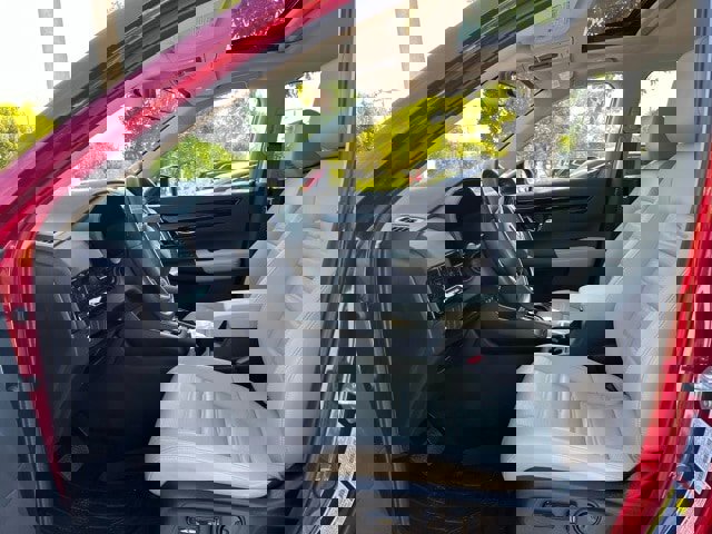 Used 2025 Honda CR-V EX-L image 6