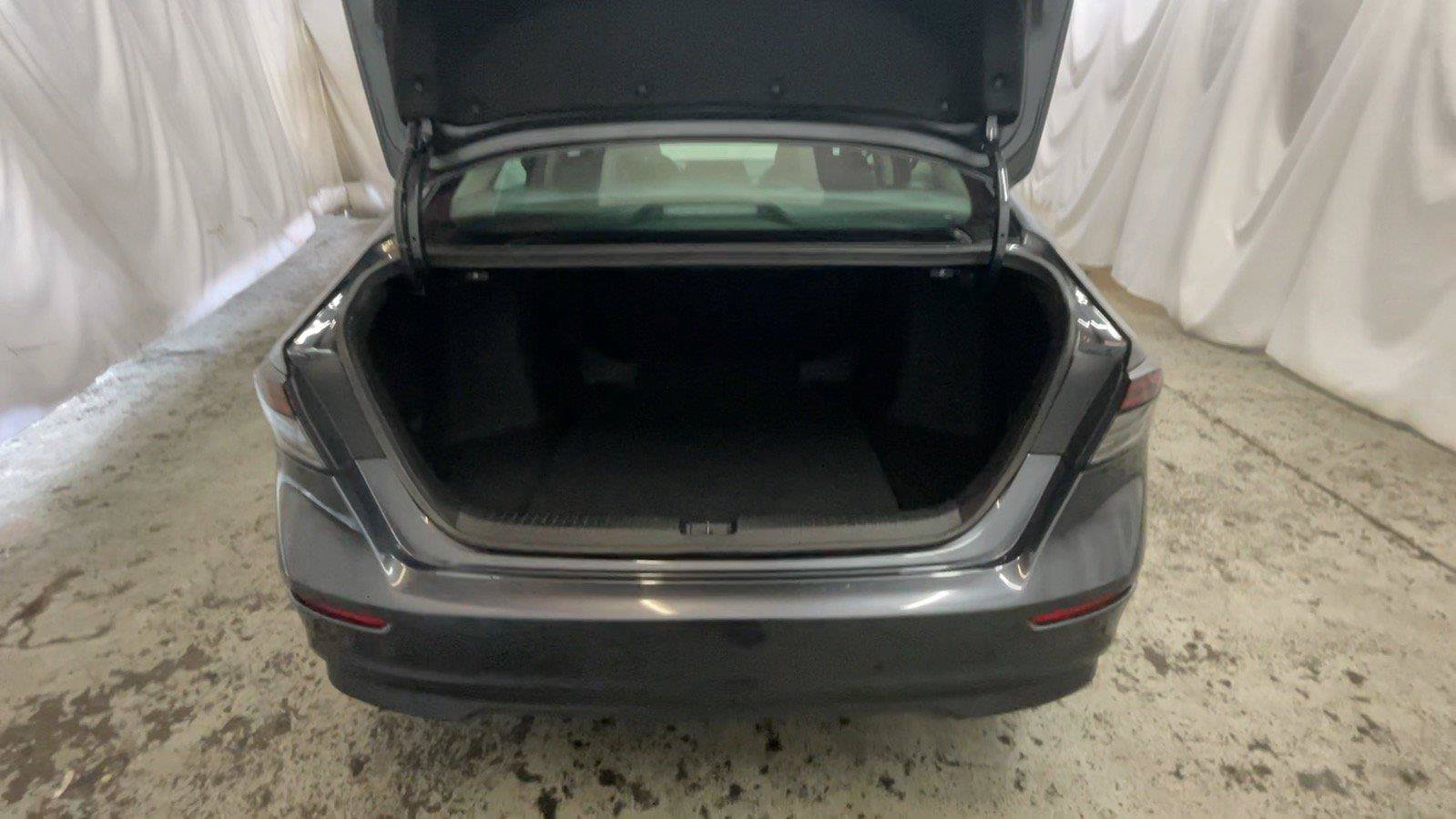 Certified 2025 Honda Accord SE image 19
