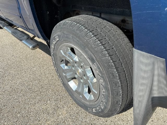 Used 2018 Chevrolet Silverado 1500 LT w/ All Star Edition AWD/4WD image 9