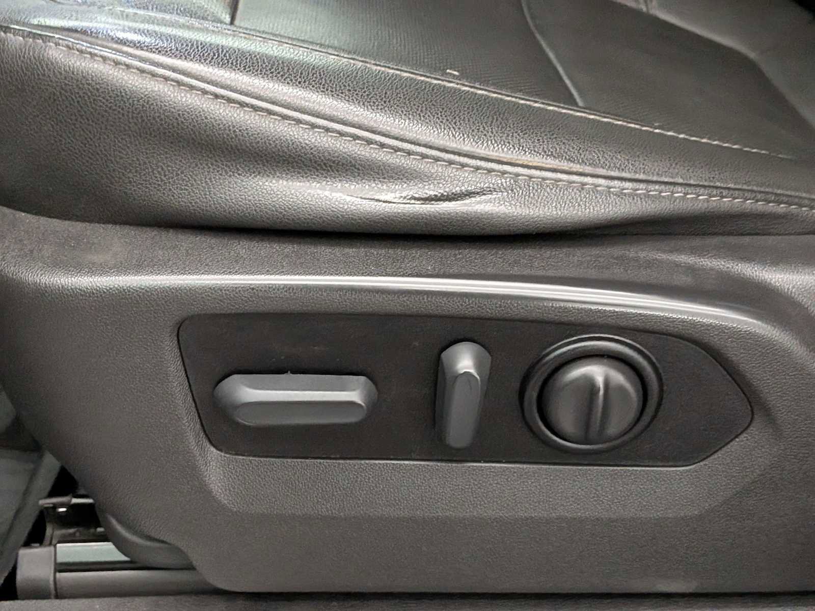 Used 2022 Chevrolet Silverado 2500 LTZ image 21