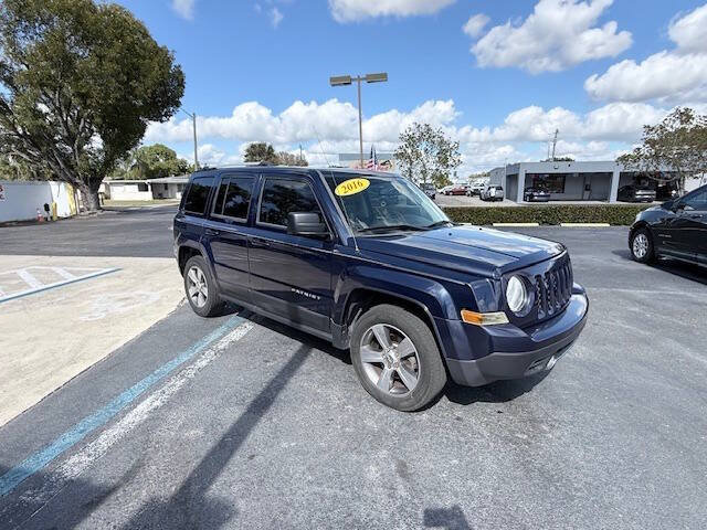 Used 2016 Jeep Patriot High Altitude FWD image 2