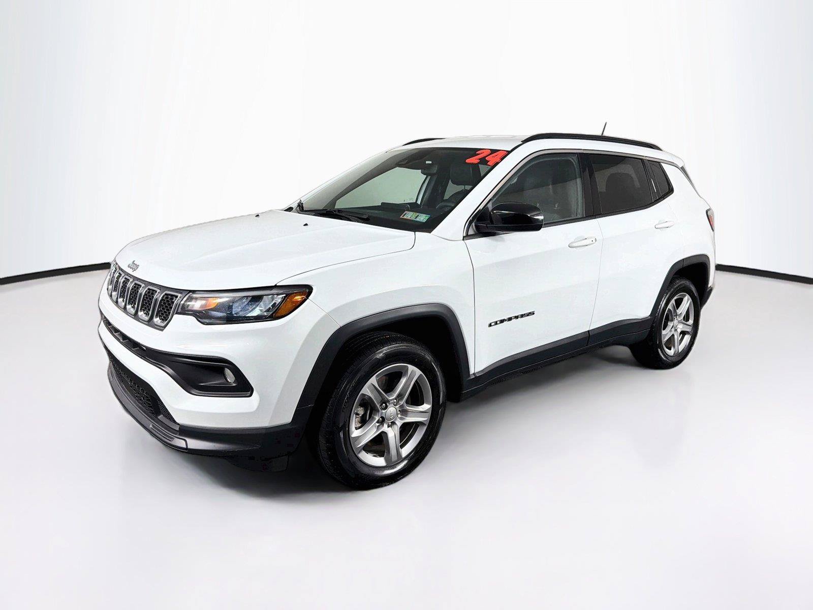 Used 2024 Jeep Compass Latitude AWD/4WD image 7
