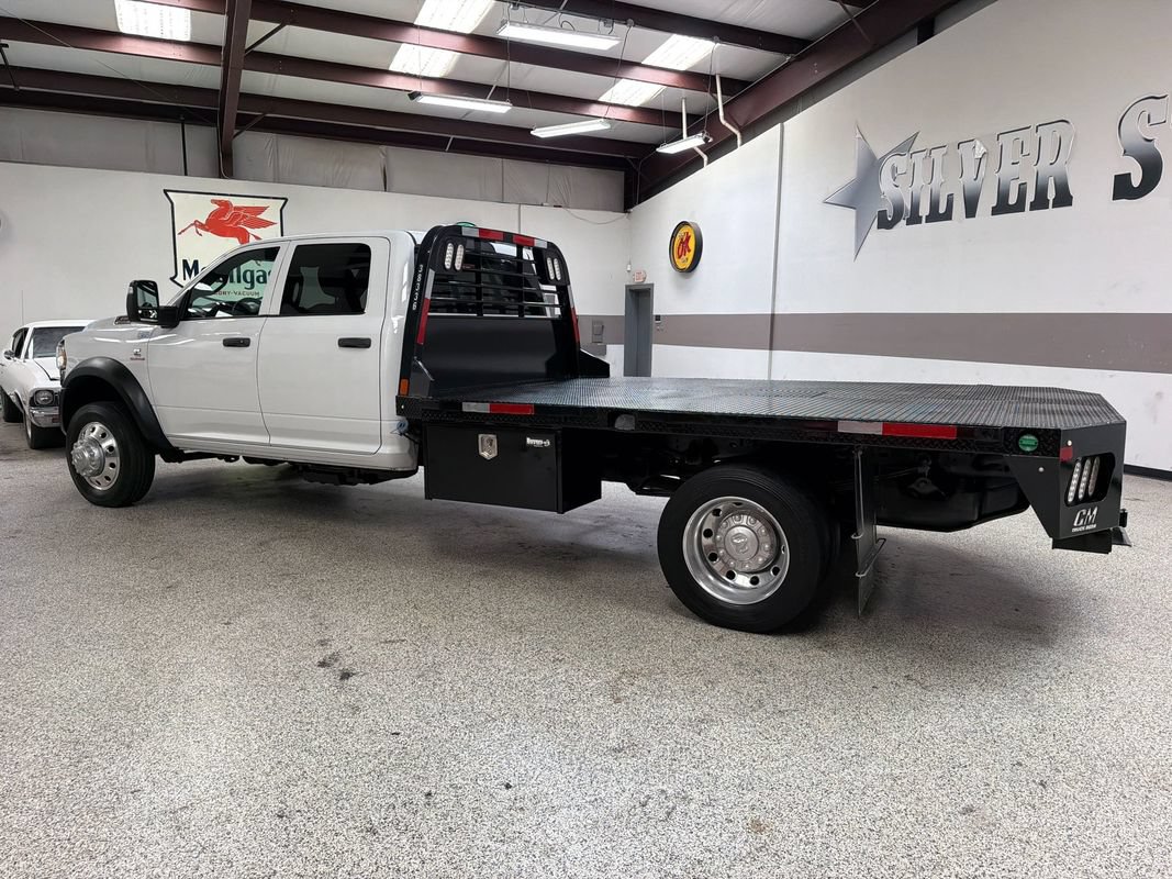 Used 2023 RAM 4500 Tradesman w/ Chrome Appearance Group RWD image 4