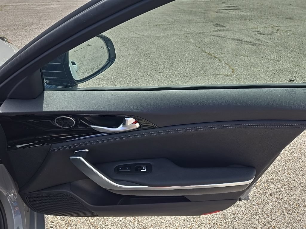 Used 2023 Kia Stinger GT-Line RWD image 22