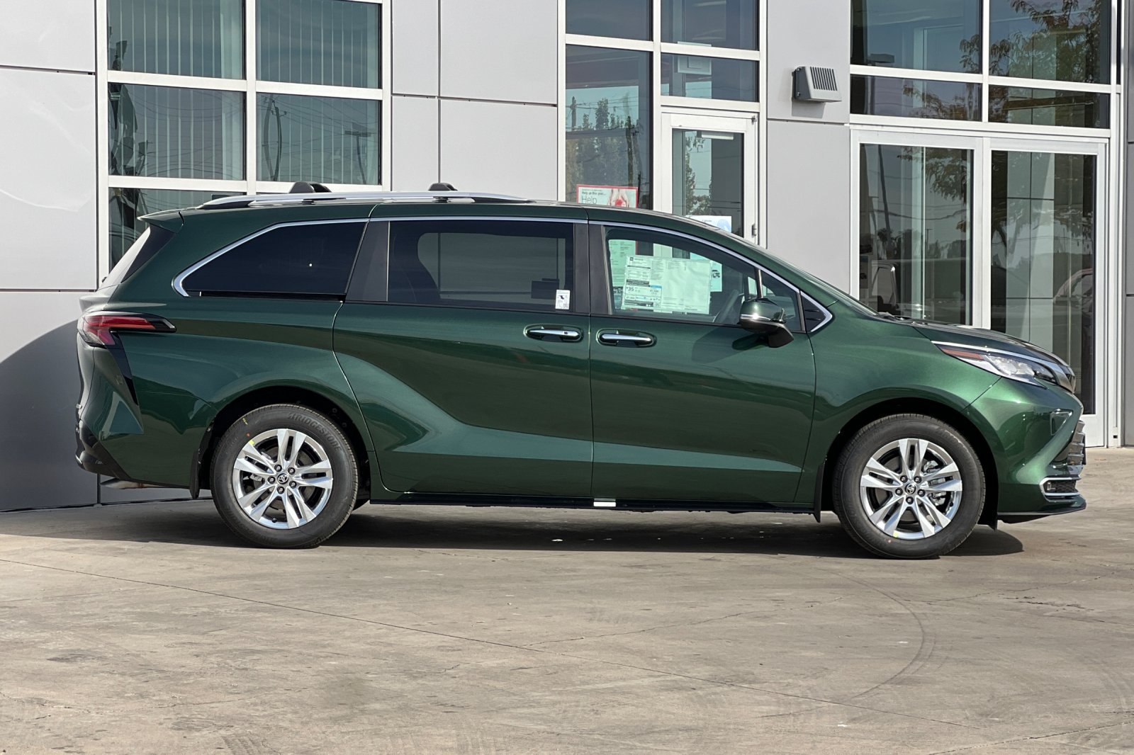 New 2026 Toyota Sienna Limited AWD/4WD image 3