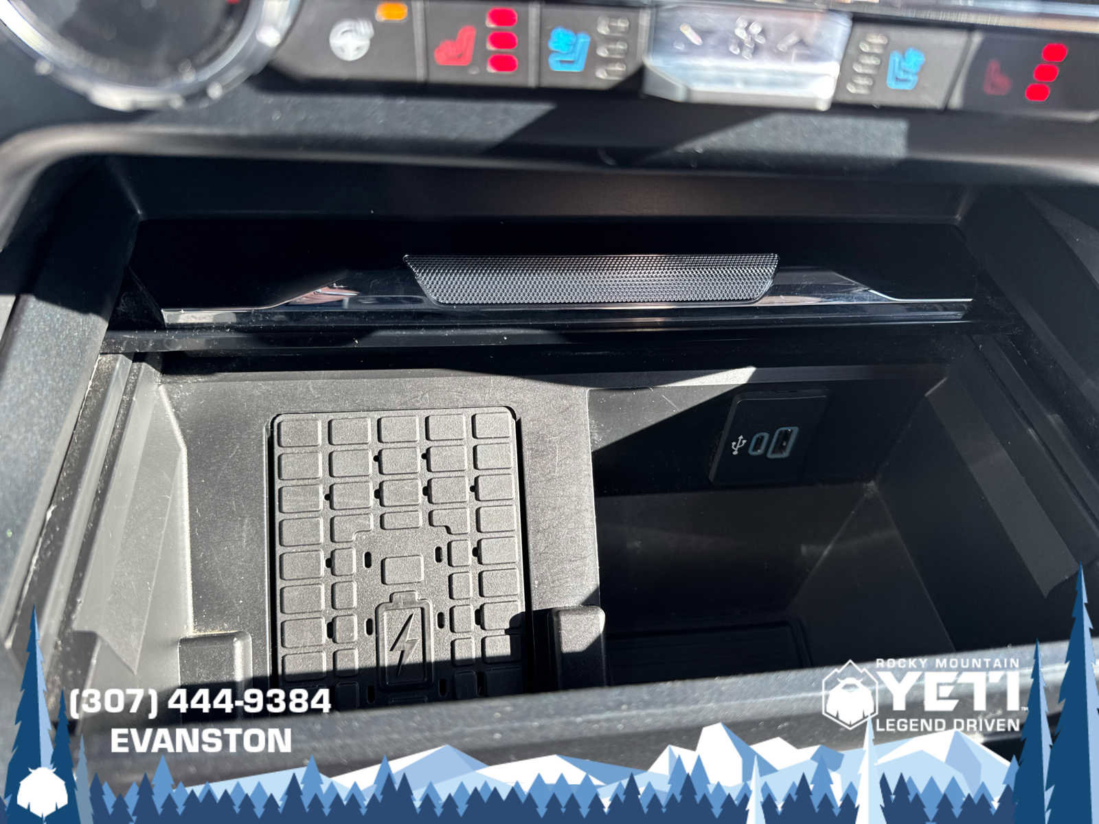 Used 2023 Ford F450 Lariat w/ Lariat Ultimate Package image 38