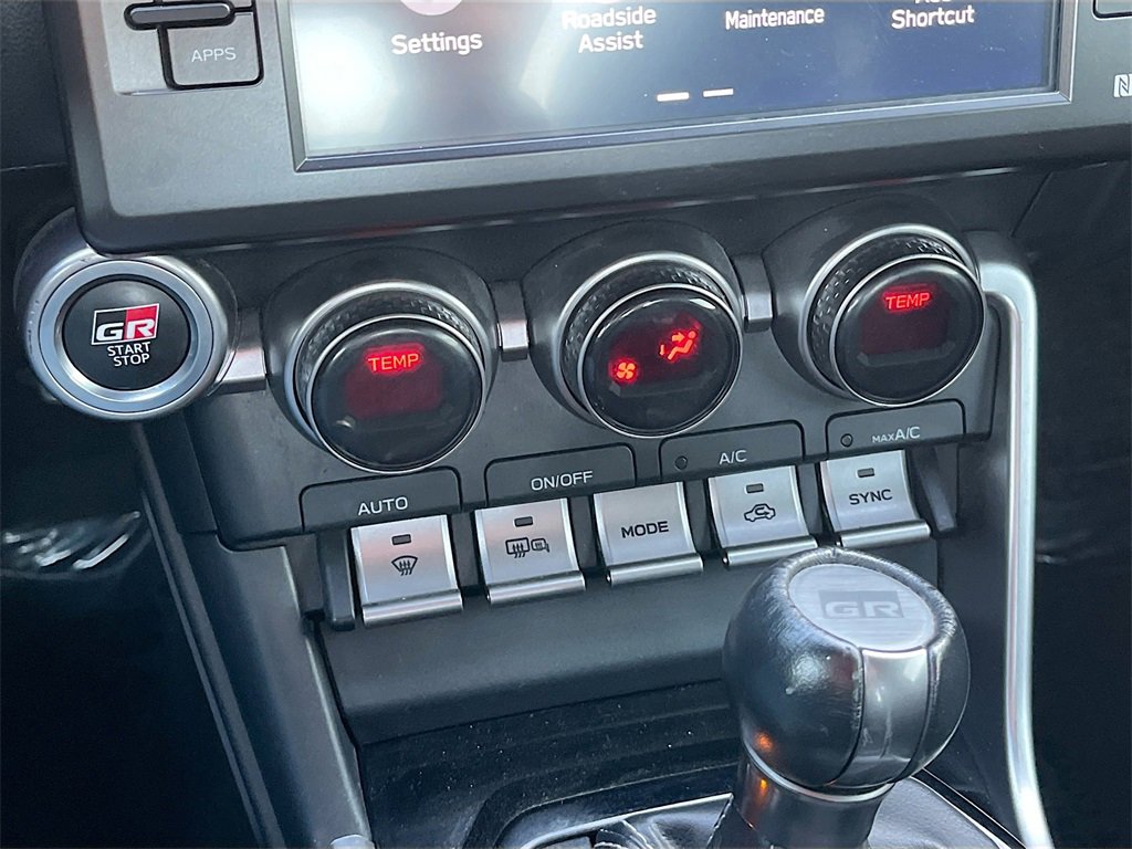 Used 2023 Toyota GR86 Premium w/ ALL Weather Mat Package (TMS) image 16