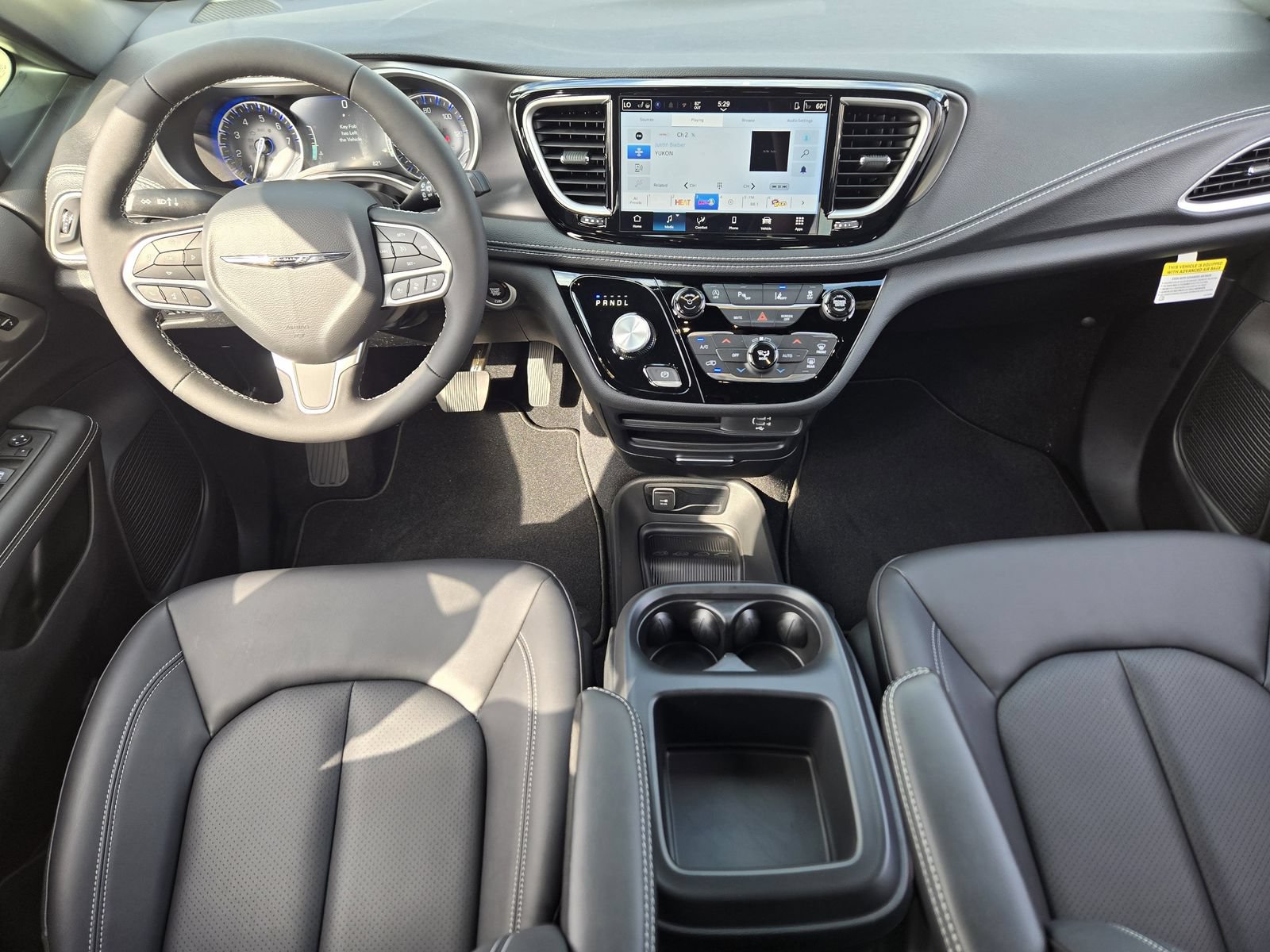 New 2026 Chrysler Pacifica Select AWD/4WD image 22