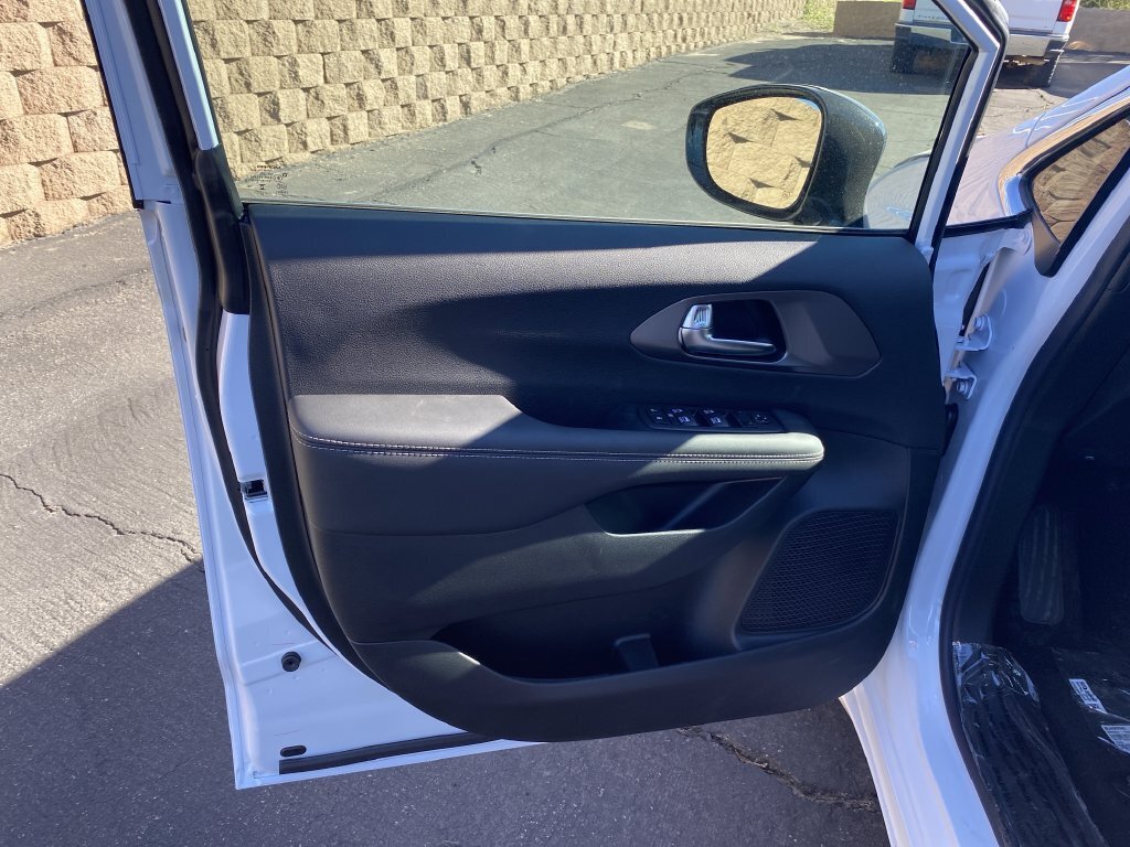 New 2026 Chrysler Voyager LX FWD image 24