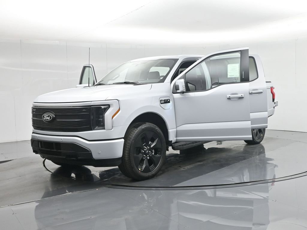 New 2025 Ford F150 Lightning Platinum w/ Dark Elements Package image 39